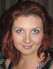 Ведущая,  певица Ирина Титова